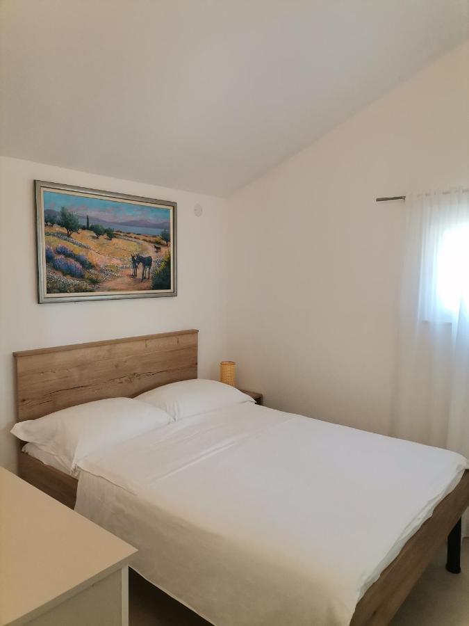 Holiday Batarelo Trogir Buitenkant foto