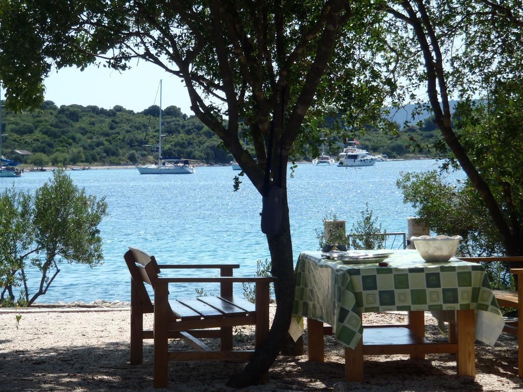 Holiday Batarelo Trogir Buitenkant foto